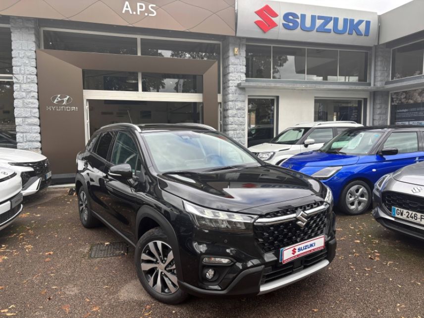 89100 : Hyundai Sens - APS - SUZUKI S-Cross - S-Cross - Prem Cosmic Black métallisé - Traction - Hybride : Essence/Electrique