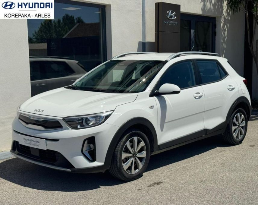 13200 : HYUNDAI Arles - Lexa Automobile - KIA STONIC Active - STONIC - Blanc - Boîte manuelle - Essence sans plomb