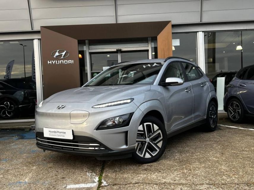 72100 : Hyundai Le Mans - GCH LE MANS - HYUNDAI Kona - Kona - Shimmering Silver Métal - Traction - Electrique
