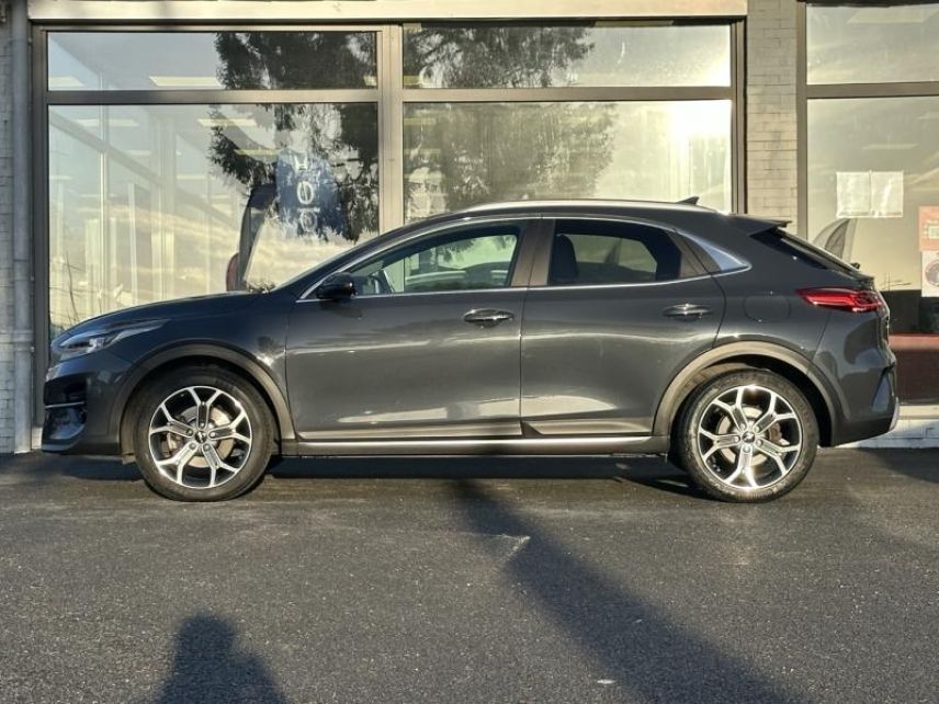 57200 : Hyundai Sarreguemines - Theobald Automobiles - KIA XCeed - XCeed - Noir Basalte métallisé - Traction - Essence