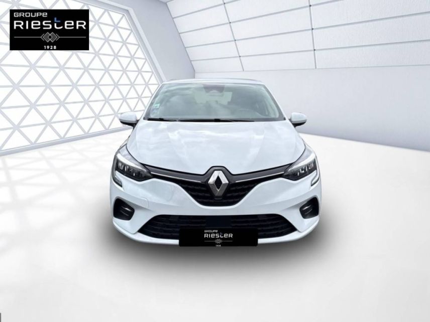 60740 : Hyundai Saint-Maximin - Protea by Riester - RENAULT CLIO V Business - CLIO V - BLANC - Boîte manuelle - Essence sans plomb