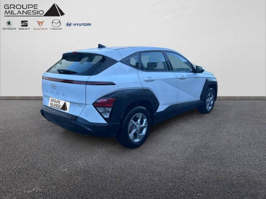 13290 : Hyundai Aix en Provence - Cap Milanesio - HYUNDAI KONA Intuitive - KONA (02/2023) - ATLAS WHITE - Automate sequentiel - Essence / Courant électrique