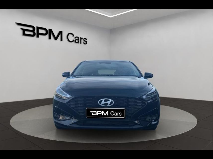 92250 : Hyundai La Garenne-Colombes - BPM Cars - HYUNDAI i30 - i30 - Abyss Black métal - Traction - Essence