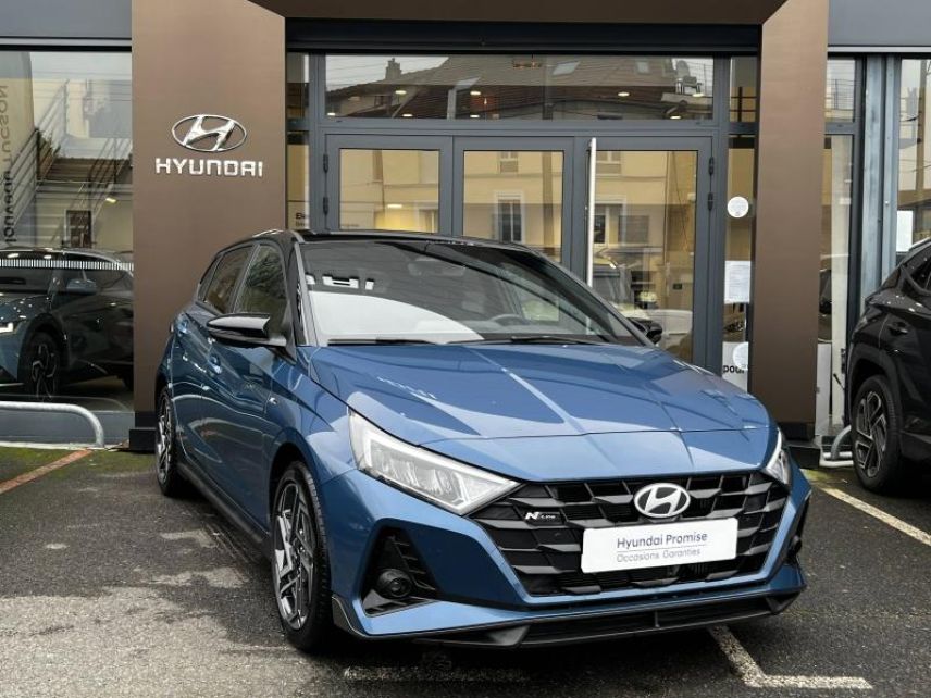95100 : Hyundai Argenteuil - BNA - HYUNDAI i20 - i20 - Vibrant Blue Métal/Toit+rétros Black - Traction - Essence