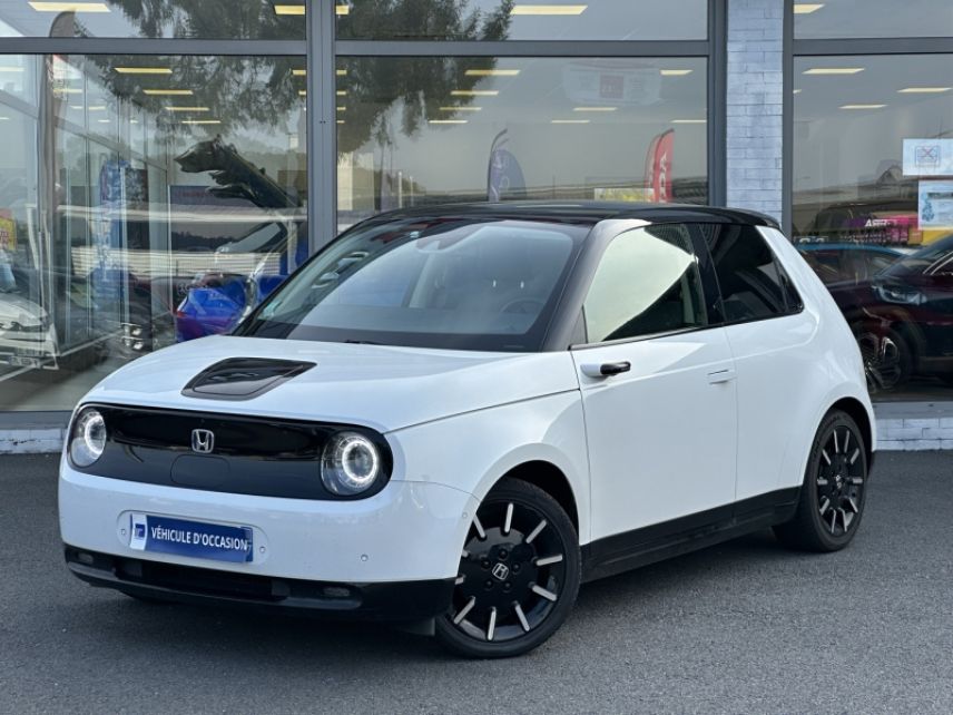 57200 : Hyundai Sarreguemines - Theobald Automobiles - HONDA Honda e - Honda e - Blanc Platine Métallisé - Propulsion - Electrique