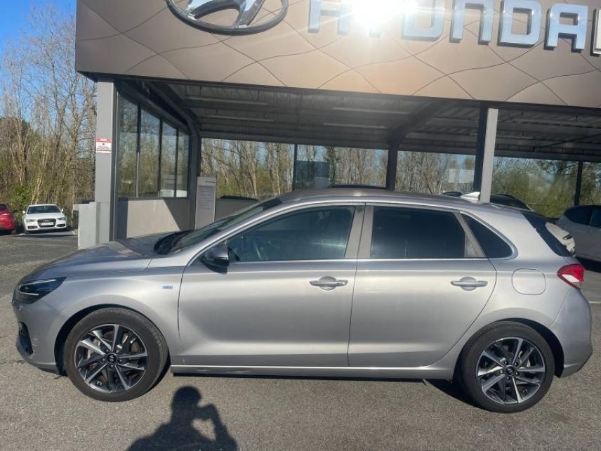 64100 : Hyundai Bayonne - Oceanic Auto - HYUNDAI i30 - i30 - Shimmering Silver Métal - Traction - Essence/Micro-Hybride