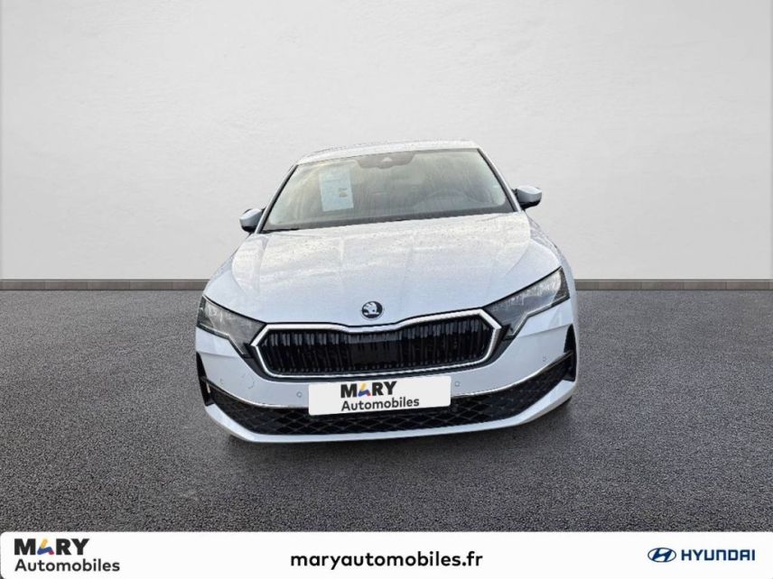 02100 : Hyundai Saint-Quentin - Mary Automobiles - SKODA OCTAVIA Selection - OCTAVIA IV - BLANC LUNE - Automate sequentiel - Essence sans plomb