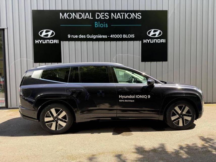 41000 : Hyundai Blois - Mondial des Nations - HYUNDAI Ioniq 9 - Ioniq 9 - Biophilic Blue Métal - Transmission intégrale - Electrique