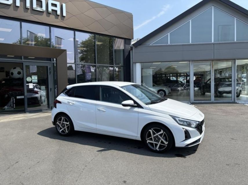 14400 : Hyundai Bayeux - Trajectoire Automobiles - HYUNDAI i20 - i20 - Atlas White - Traction - Essence