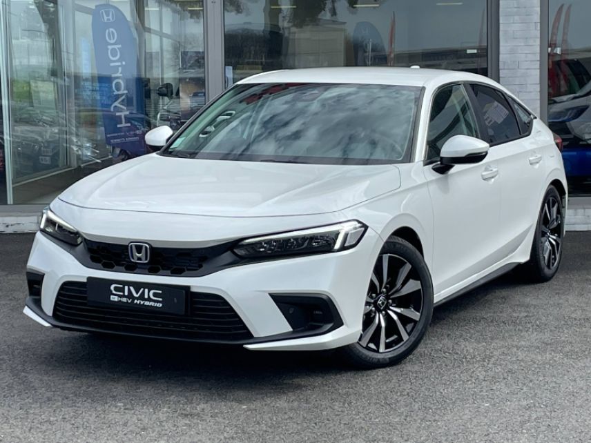 57200 : Hyundai Sarreguemines - Theobald Automobiles - HONDA Civic - Civic - Blanc Platine Nacré - Traction - Hybride : Essence/Electrique