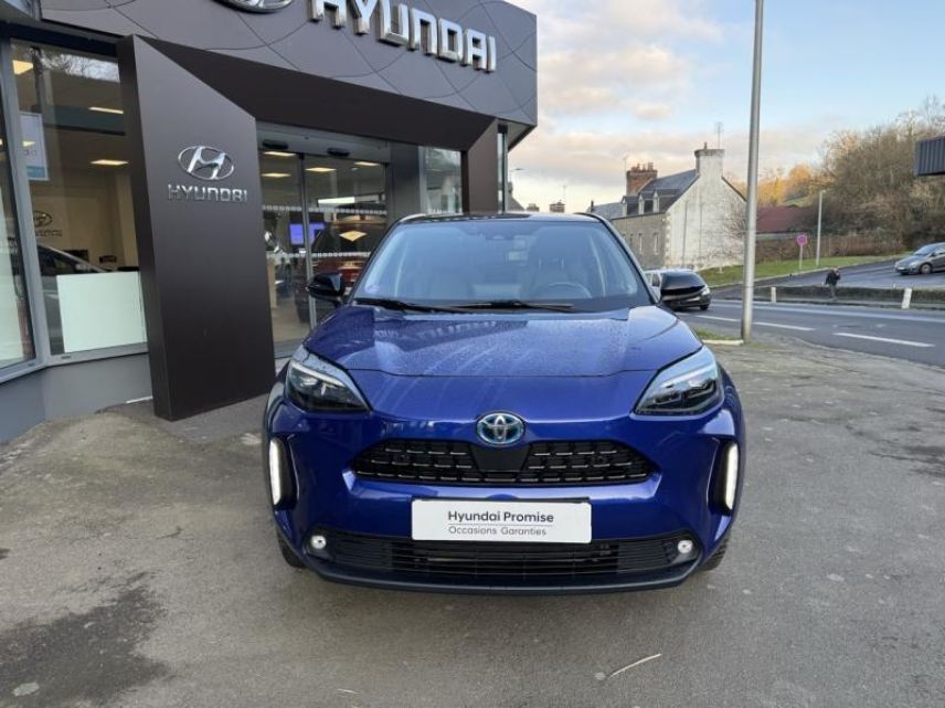 50300 : Hyundai Avranches - GCA - TOYOTA Yaris Cross - Yaris Cross - Bleu Kyanite/Toit Noir Métallisé (M) - Traction - Hybride : Essence/Electrique