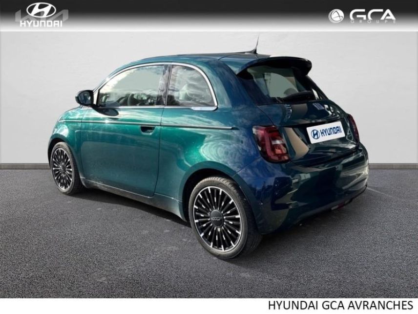 50300 : Hyundai Avranches - GCA - FIAT 500 - 500 - Celestial Blue tri-couche - Traction - Electrique