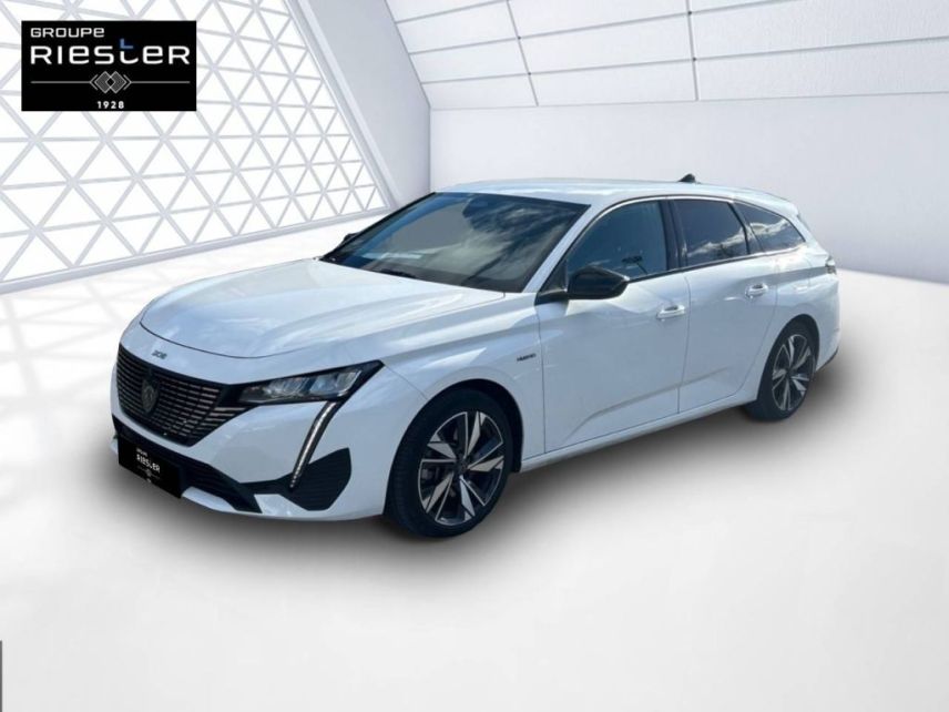 60740 : Hyundai Saint-Maximin - Protea by Riester - PEUGEOT 308 SW Allure - 308 III - BLANC - Boîte automatique - Essence / Courant électrique