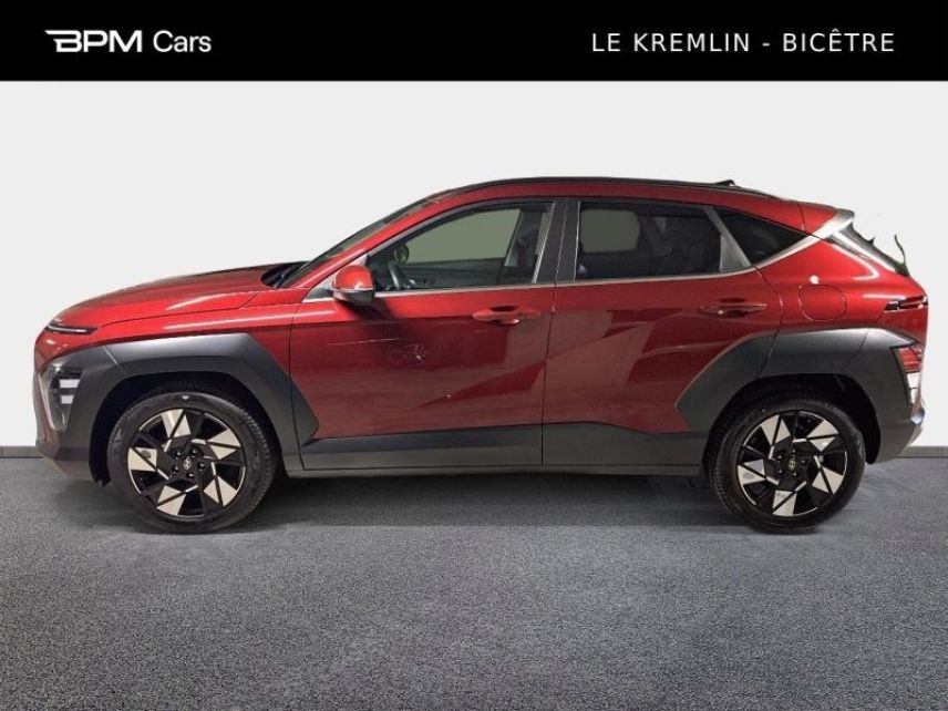 94270 : Hyundai Kremlin-Bicêtre - BPM Cars - HYUNDAI Kona - Kona - Ultimate Red métallisé - Traction - Hybride : Essence/Electrique