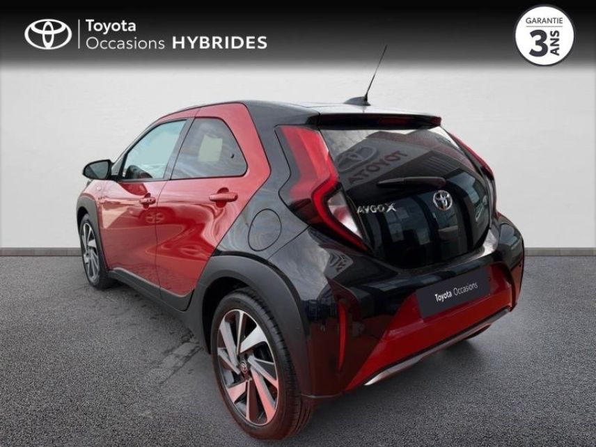 50000 : Hyundai Saint-Lô - GCA - TOYOTA Aygo X - Aygo X - Bi-Ton Rouge Piment premium/Toit noir - Traction - Essence
