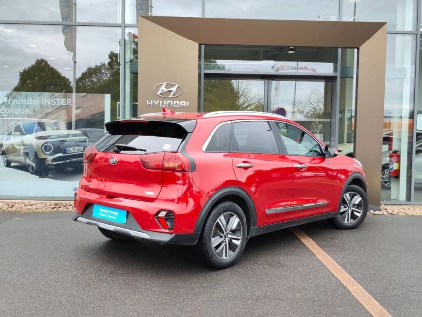 59640 : Hyundai Dunkerque - Europ'Auto - KIA Niro - Niro - Rouge Magma métallisé - Traction - Hybride rechargeable : Essence/Electrique