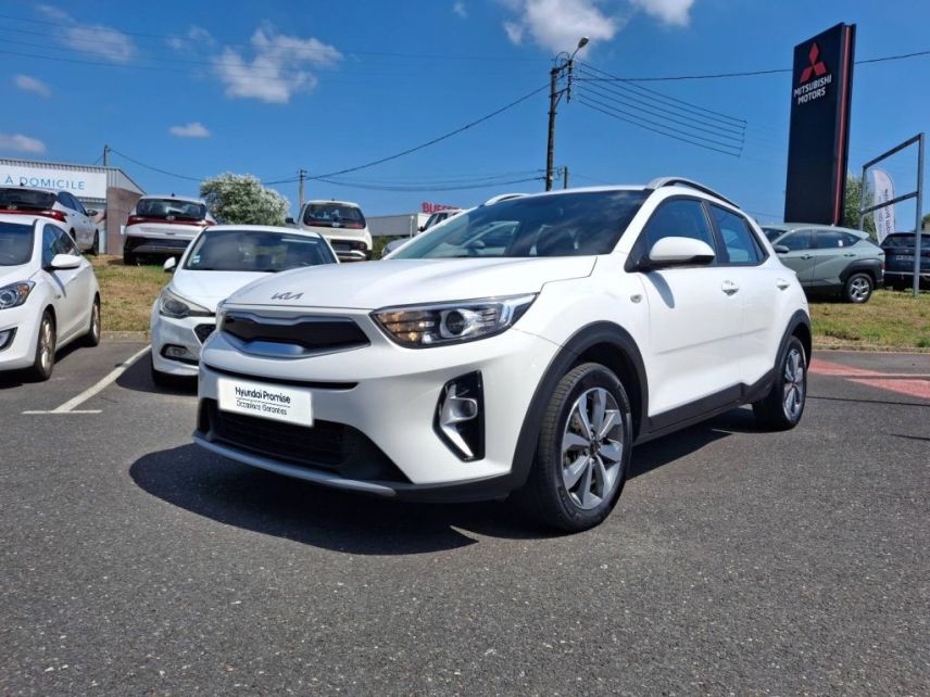 29200 : Hyundai Brest - Iroise Automobiles - KIA Stonic - Stonic - Blanc - Traction - Essence