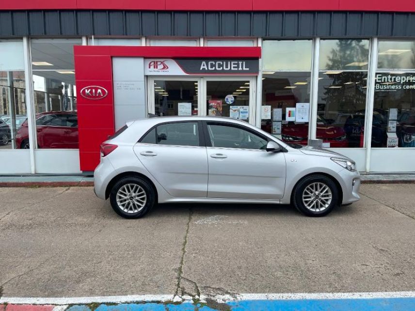 89100 : Hyundai Sens - APS - KIA Rio - Rio - Blanc Céleste - Traction - Essence