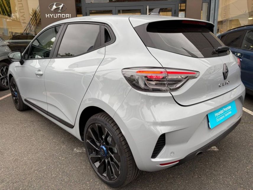 95100 : Hyundai Argenteuil - BNA - RENAULT Clio - Clio - Gris Rafale - Traction - Diesel