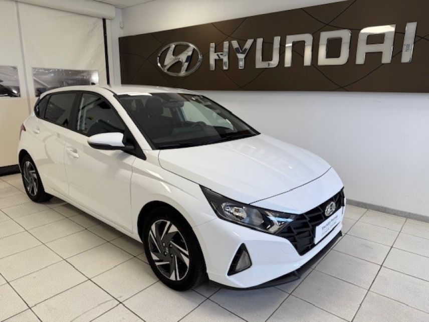 08000 : Hyundai Charleville-Mézières - SVTA - HYUNDAI i20 Intuitive - i20 III - Blanc - Boîte manuelle - Essence sans plomb