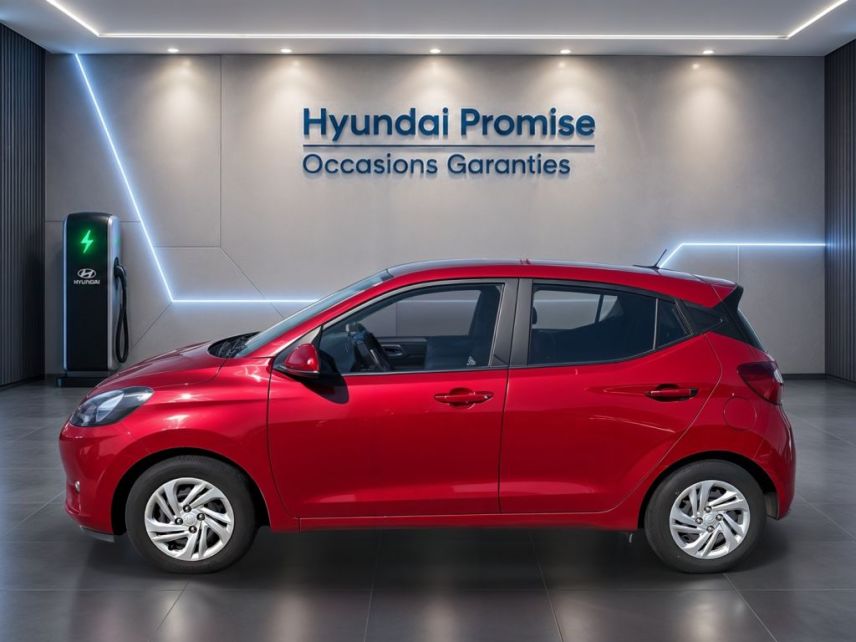 85000 : Hyundai MoceanRent | La Roche-sur-Yon - Océane Auto - HYUNDAI i10 Intuitive - i10 III - Rouge - Boîte manuelle - Essence sans plomb