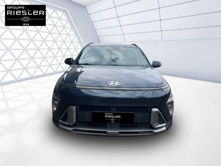 77100 : Hyundai Meaux - Protea by Riester - HYUNDAI KONA Creative - KONA II - BLEU - Automate sequentiel - Essence / Courant électrique