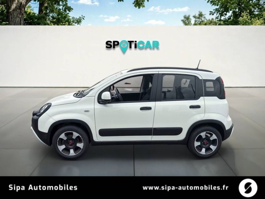 33260 : Hyundai - Sipa Automobiles – Arcachon - FIAT PANDA Cross - PANDA III - BLANC - Boîte manuelle - Essence sans plomb