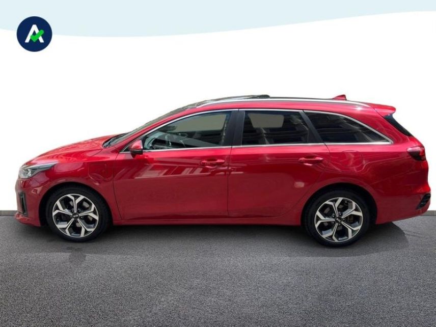 75013 : Hyundai Paris 13 - BPM Cars - KIA Ceed SW - Ceed SW - Rouge Rubis métallisé - Traction - Hybride rechargeable : Essence/Electrique