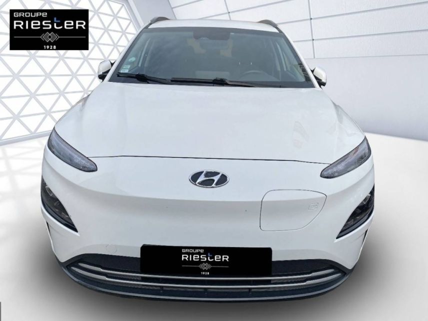 02200 : Hyundai Soissons - Protea by Riester - HYUNDAI KONA ELECTRIC Intuitive - KONA ELECTRIQUE - BLANC - Automate à fonct. Continu - Courant électrique