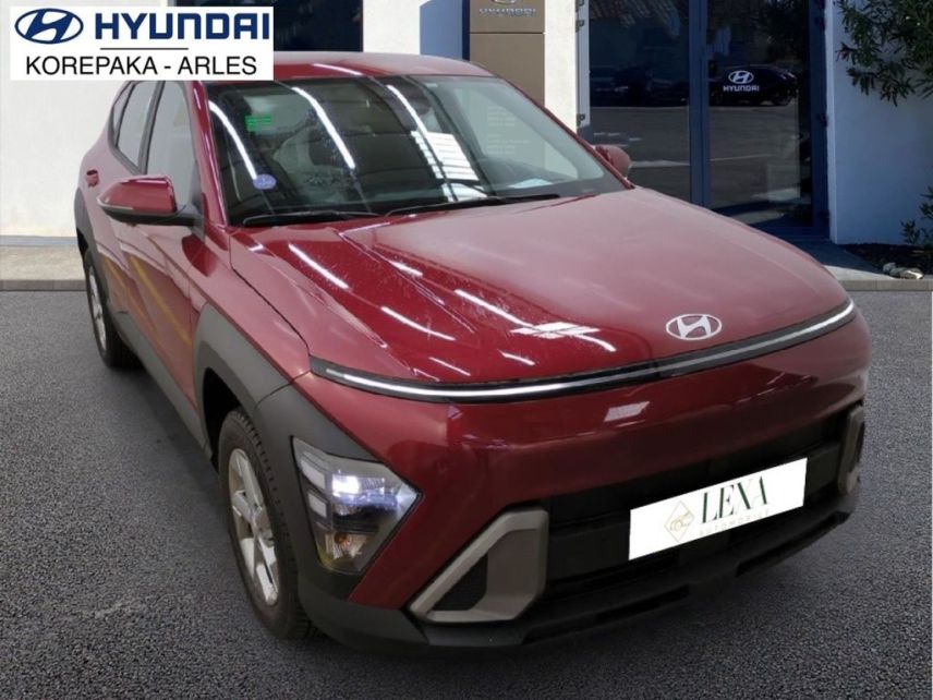 13200 : HYUNDAI Arles - Lexa Automobile - HYUNDAI KONA Intuitive - KONA II - Rouge - Automate sequentiel - Essence / Courant électrique