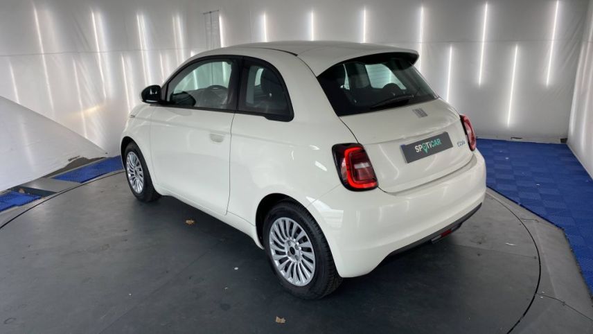 31200 : Hyundai TOULOUSE NORD - AUTO NORD - FIAT 500e BERLINE MY22 SERIE 1 STEP 2 Action Plus - 500 III - Blanc - Automate à fonct. Continu - Courant électrique