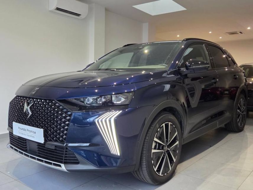 78000 : Hyundai Versailles - SOCOHY - DS DS 7 - DS 7 - Bleu - Traction - Hybride rechargeable : Essence/Electrique