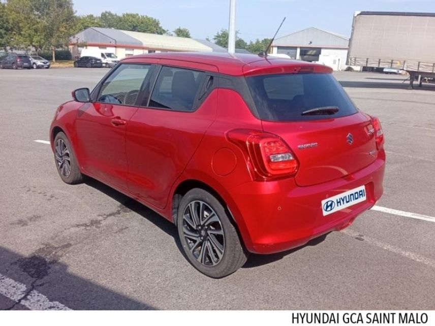 35400 : Hyundai Saint-Malo - GCA - SUZUKI Swift - Swift - Rouge - Traction - Essence/Micro-Hybride