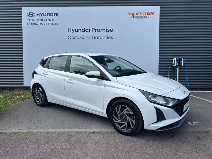 14100 : Hyundai Lisieux - Trajectoire Automobiles - HYUNDAI i20 - i20 - Polar White - Traction - Essence