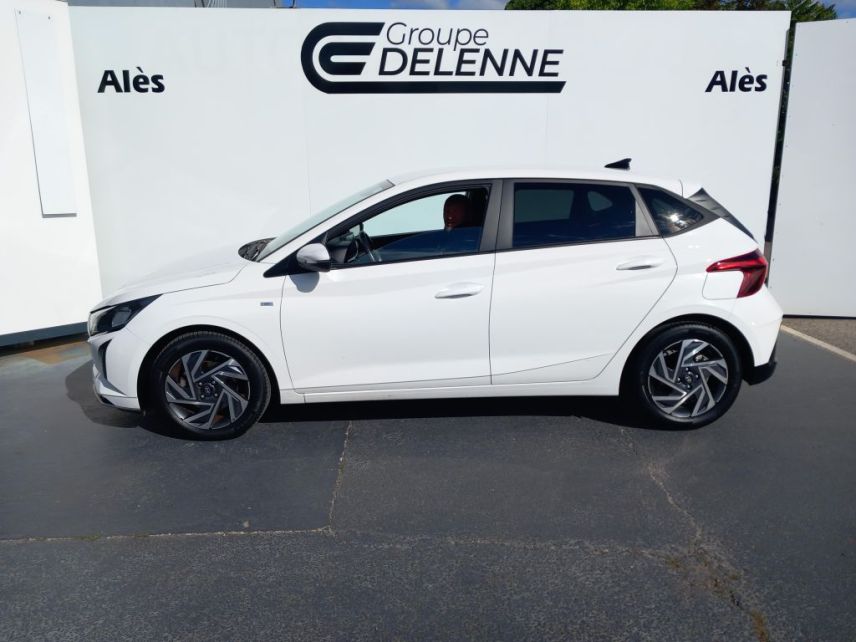 30100 : Hyundai Alès - Auto Hall - HYUNDAI i20 Intuitive - i20 III - Blanc - Automate sequentiel - Essence sans plomb