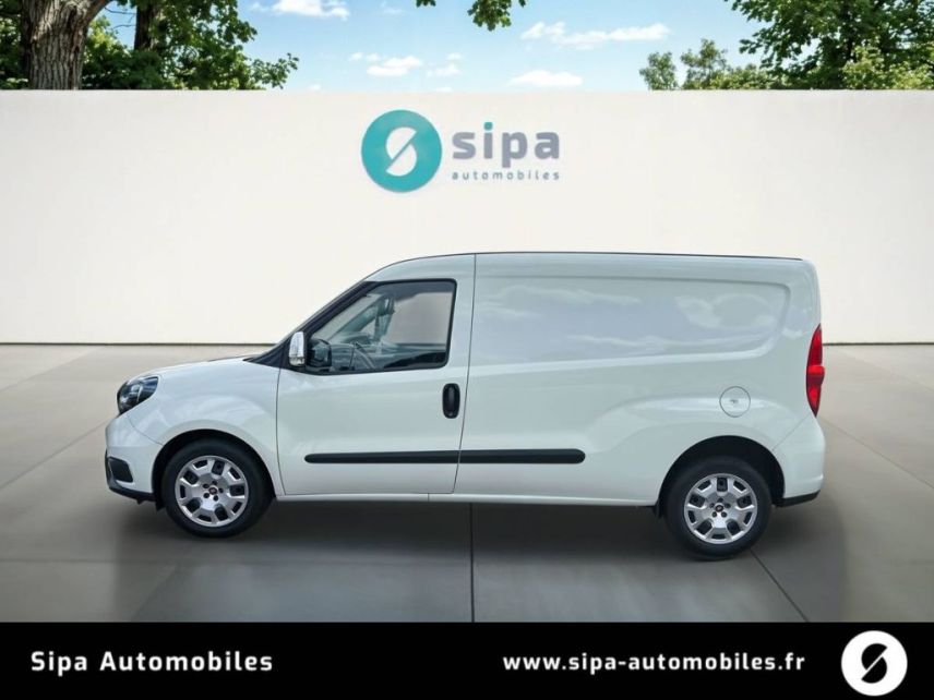 31200 : Hyundai TOULOUSE NORD - AUTO NORD - FIAT DOBLO CARGO BUSINESS - DOBLO II - BLANC - Boîte manuelle - Diesel