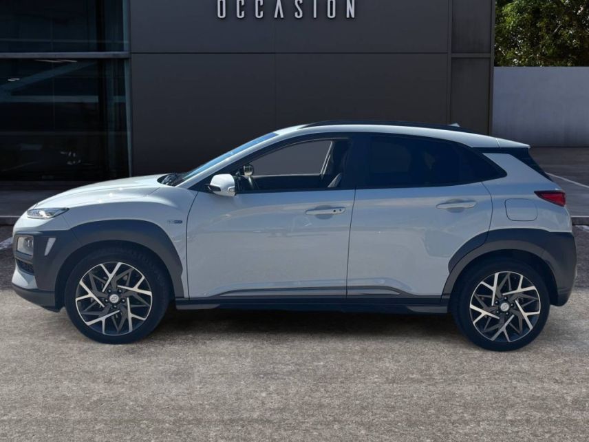 83130 : Hyundai Toulon - Autodif SAS - Groupe BALDASSARI - HYUNDAI KONA HYBRID Executive - KONA - BLANC - Automate sequentiel - Essence / Courant électrique