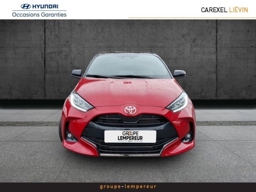 62800 : Hyundai Lens - Groupe Lempereur - TOYOTA Yaris - Yaris - Bi-ton Rouge Intense / Toit noir - Traction - Hybride : Essence/Electrique