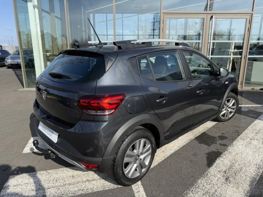 37540 : Hyundai Tours - EOS des Nations - DACIA Sandero - Sandero - Gris Comète métallisé - Traction - Essence