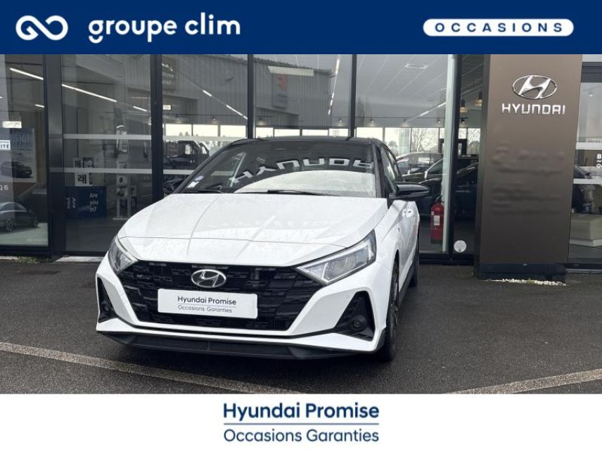 40990 : Hyundai Dax - i-AUTO - HYUNDAI i20 - i20 - Polar White Métal/Toit/rétros Black - Traction - Essence/Micro-Hybride