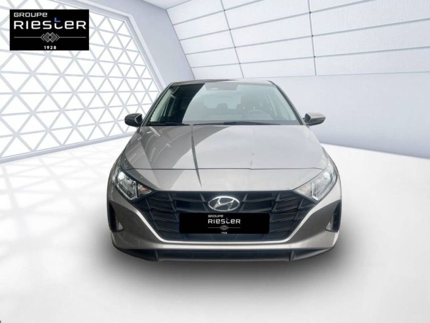 77100 : Hyundai Meaux - Protea by Riester - HYUNDAI i20 Initia - i20 III - GRIS - Boîte manuelle - Essence sans plomb