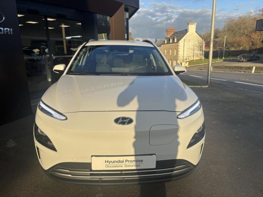 50300 : Hyundai Avranches - GCA - HYUNDAI Kona - Kona - Chalk White Métal - Traction - Electrique
