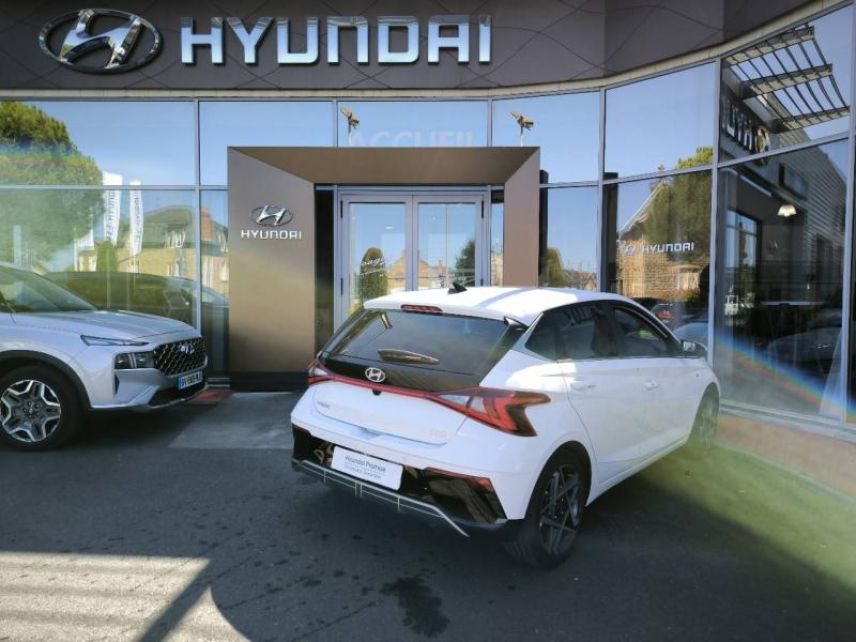 19100 : Hyundai Brive-la-Gaillarde - Garage Pouget - HYUNDAI i20 - i20 - Atlas White - Traction - Essence