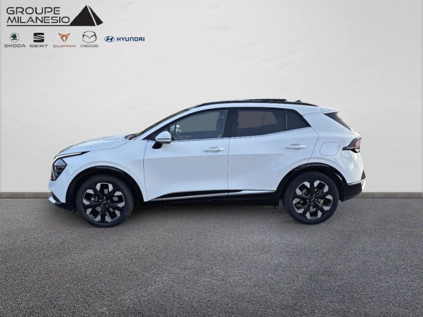13730 : Hyundai Marignane - Cap Milanesio - KIA SPORTAGE Active - SPORTAGE V - Blanc - Boîte automatique - Essence / Courant électrique
