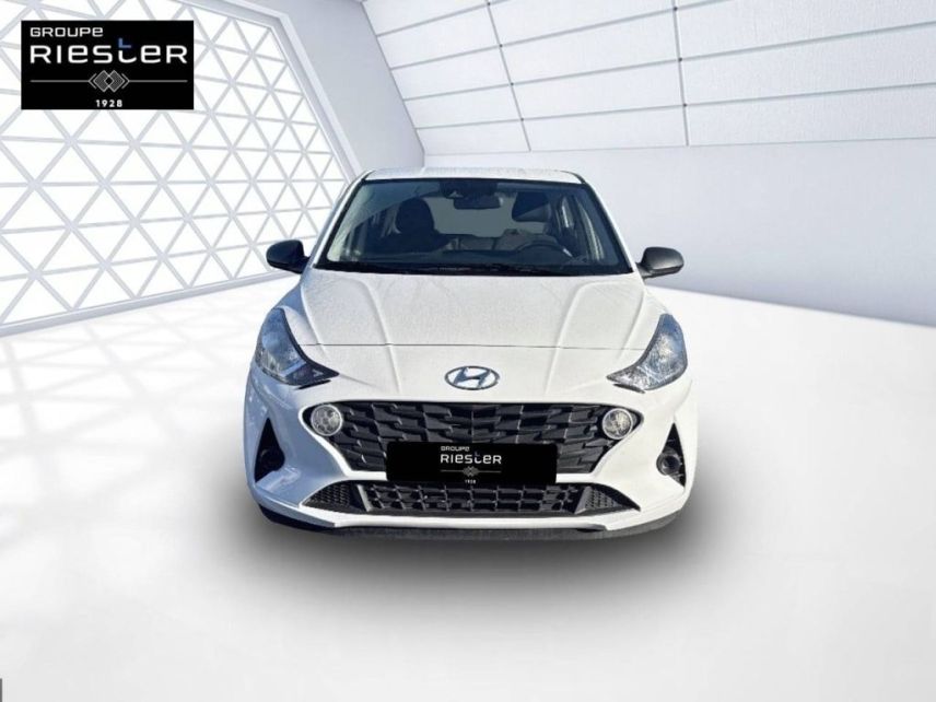 02200 : Hyundai Soissons - Protea by Riester - HYUNDAI i10 Initia - i10 III - Blanc - Boîte manuelle - Essence sans plomb