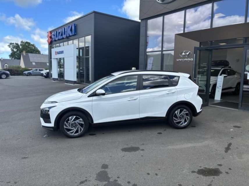 14100 : Hyundai Lisieux - Trajectoire Automobiles - HYUNDAI Bayon - Bayon - Atlas White - Traction - Essence