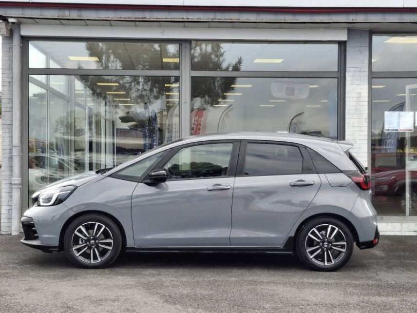 57200 : Hyundai Sarreguemines - Theobald Automobiles - HONDA Jazz - Jazz - Gris Urbain nacré - Traction - Hybride : Essence/Electrique