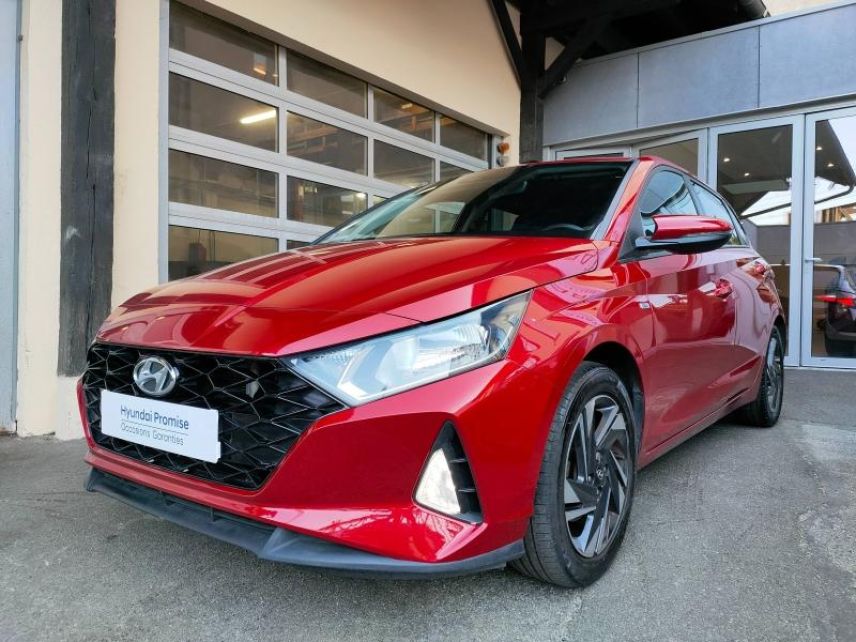 78000 : Hyundai Versailles - SOCOHY - HYUNDAI i20 - i20 - Dragon Red Métal - Traction - Essence/Micro-Hybride