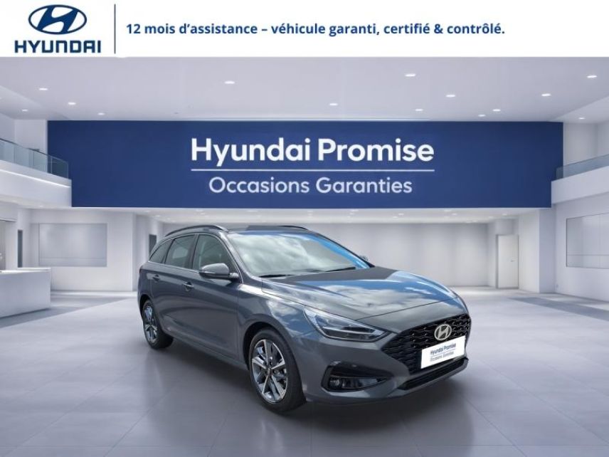 56000 : Hyundai Vannes - Park Lann Automobiles - HYUNDAI i30 SW - i30 SW - Abyss Black métal - Traction - Essence