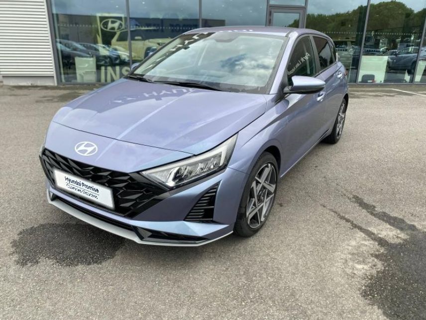 56000 : Hyundai Vannes - Park Lann Automobiles - HYUNDAI i20 - i20 - Meta Blue Métal - Traction - Essence